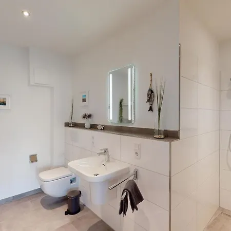 Seeblick Lachmoewe, Exklusive Lage In Strandnaehe Apartament